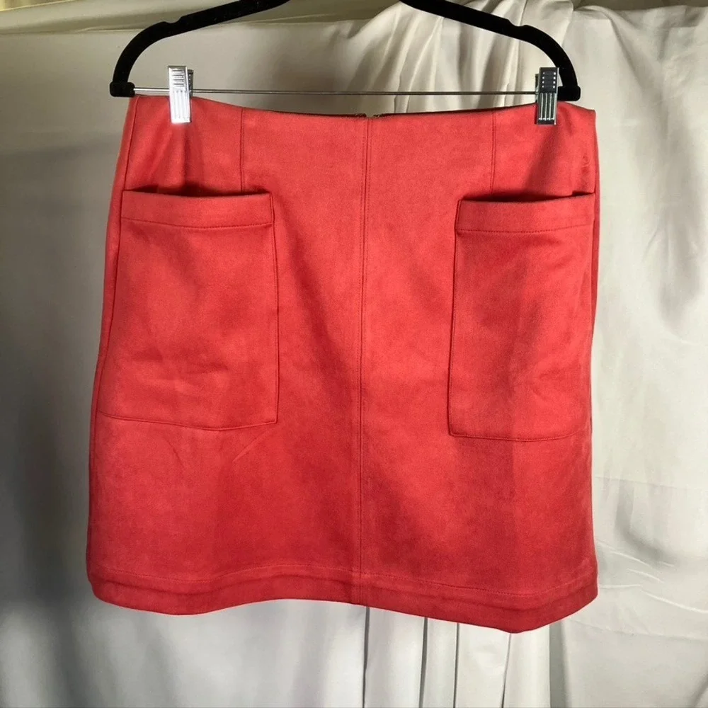 LOFT Outlet Coral Faux Suede‎ Mini Skirt Pockets Women's Size 12 New Fall